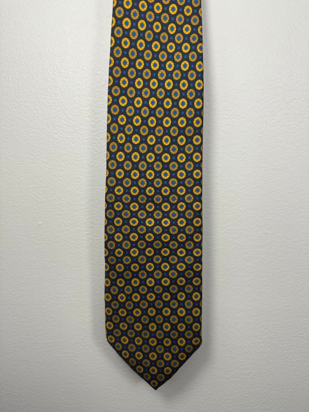 Brooks Brothers Makers Silk Tie Navy Gold Medallion